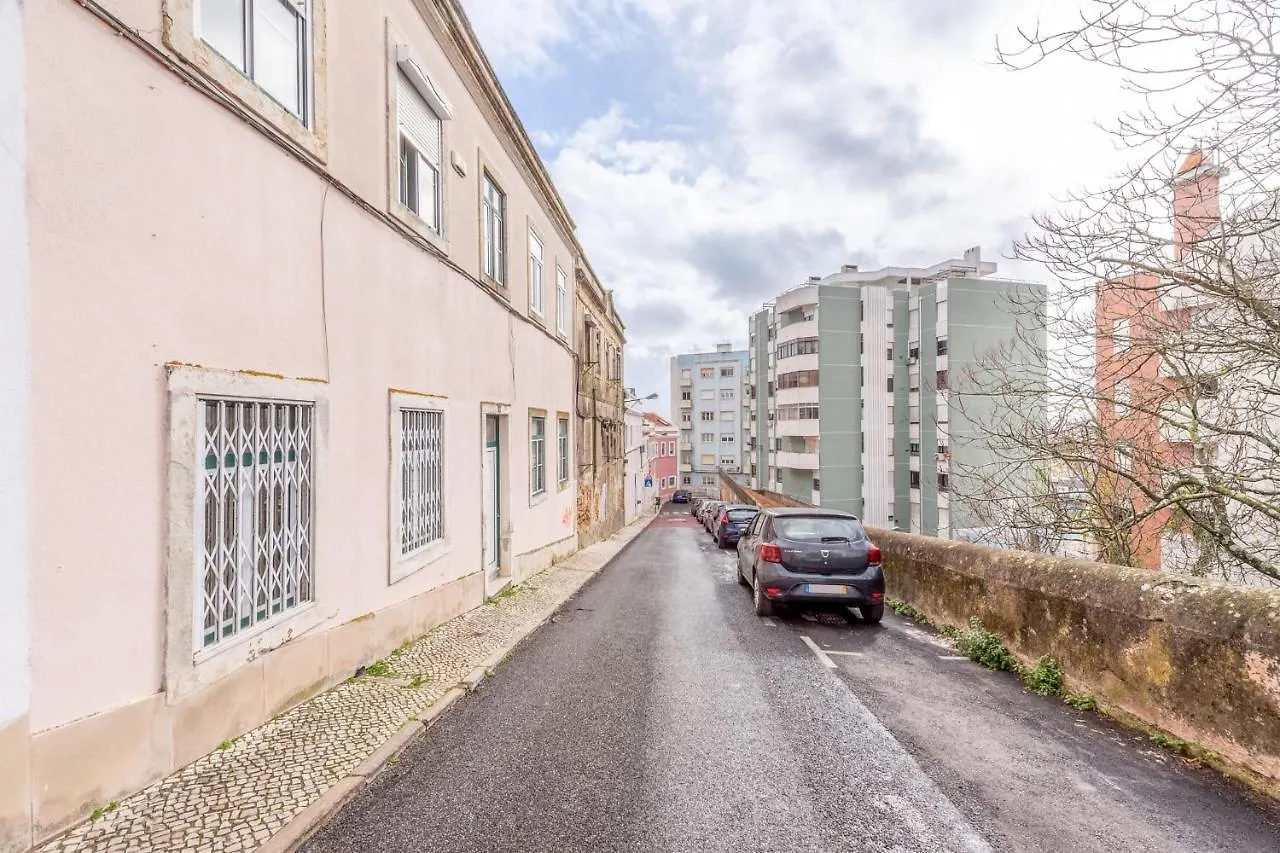 Guestready - Cool & Cozy Central Lisbon Flat